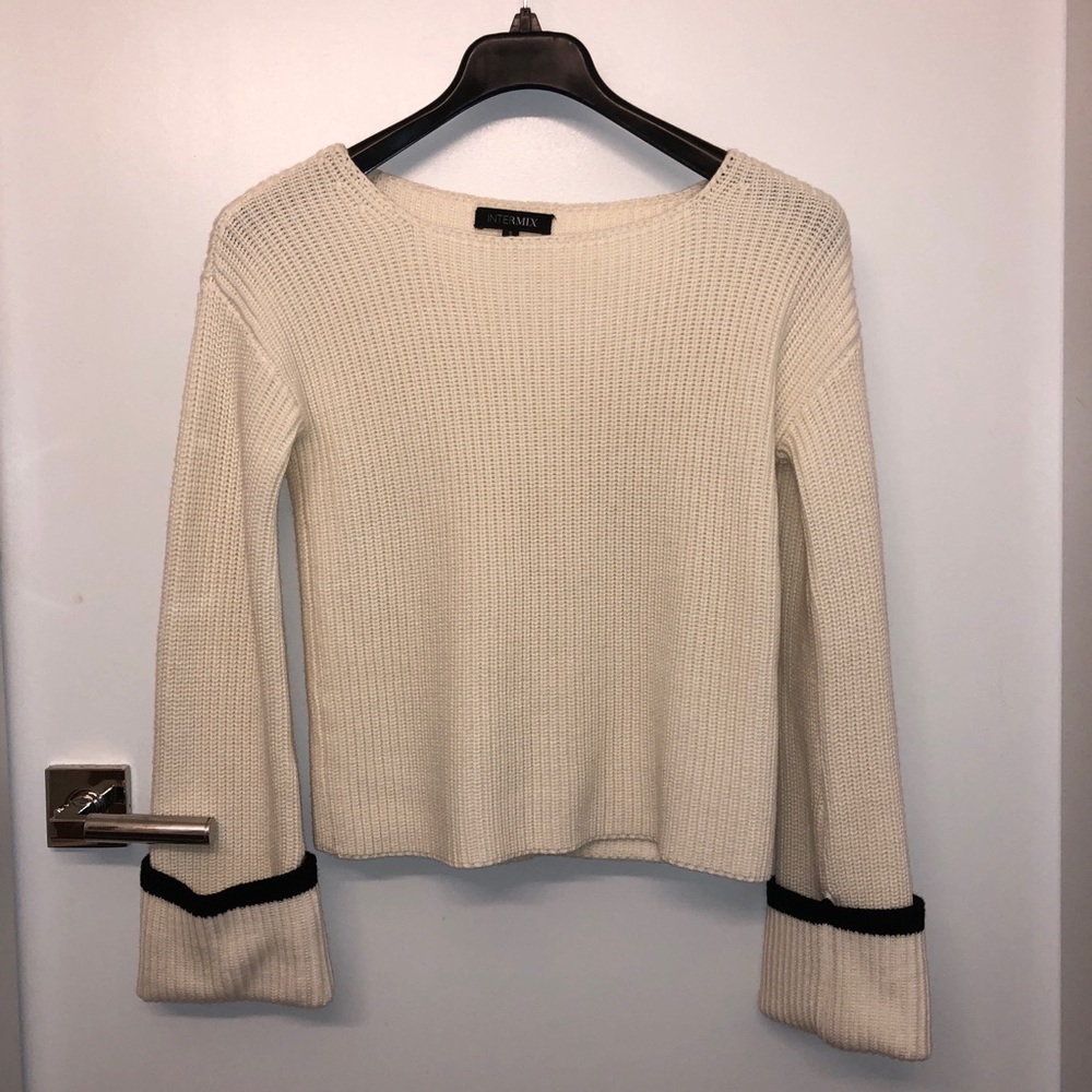 INTERMIX flared sleeves sweater new